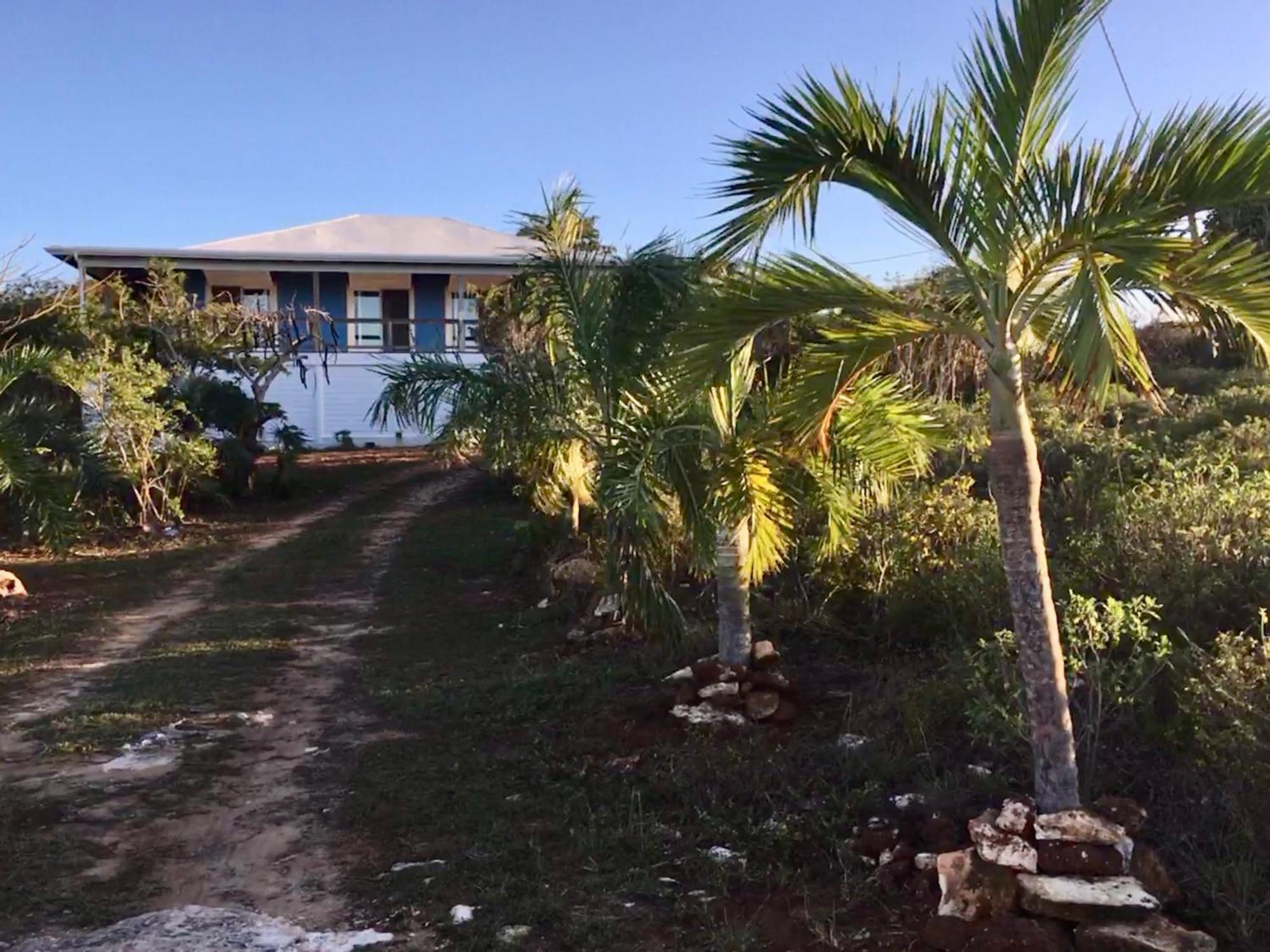 House Of Blue At Turtle Cove Long Island Bahamas Villa Exterior photo